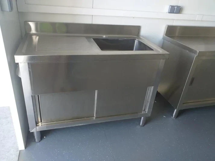 Contenedor 20 pies Snack-Box ideal para bar o quiosco - Imagen 3