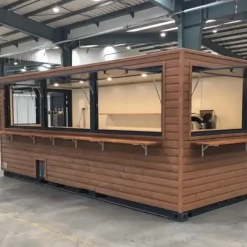Contenedor de Envío de 20 Pies Convertido en Cafetería, Bar y Snack Bar